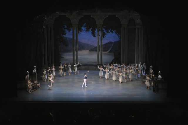 新国立劇場バレエ団「白鳥の湖」イメージ画像