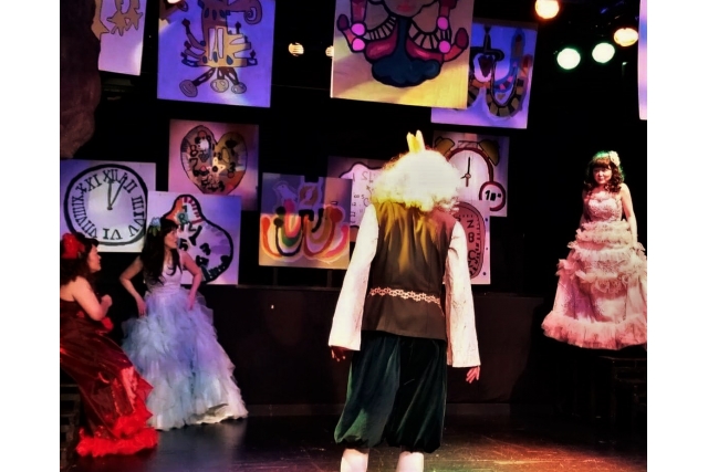 札幌演劇シーズン2019-夏 子どもも、大人も、外国人のおともだちも楽しめるキッズ・プログラム 劇のたまご 『ぐりぐりグリム～シンデレラ』イメージのサムネイル