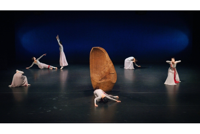 能藤玲子創作舞踊団『神の舌―夢の入口』 Reiko Noto Modern Dance Company  God’s Tongue - Breath of Life イメージ3枚目